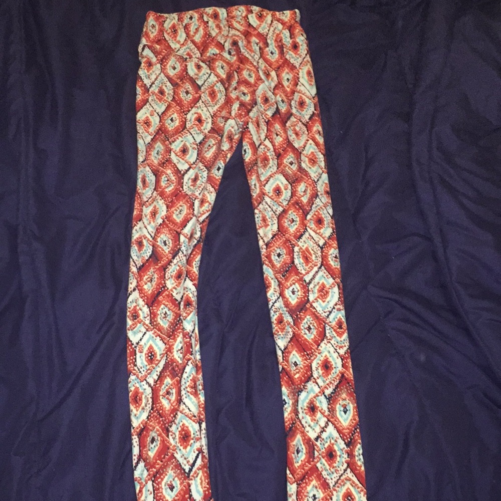 Lularoe funky leggings! Os